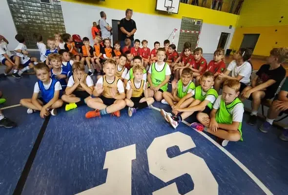 Młodzi szczypiorniści zagrali w turnieju „Gramy w Ręczną” w Grudziądzu