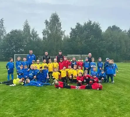 Weekend pełen emocji dla GKS Fabianki – od żaków do seniorów