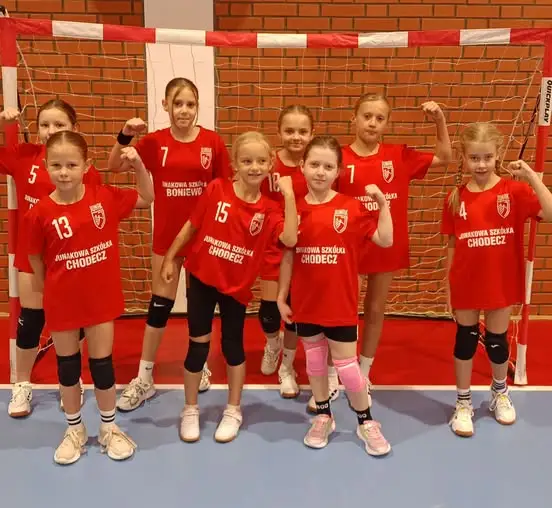 Młode szczypiornistki z Chodcza błyszczały w turnieju „Gramy w Ręczną”