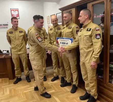Włocławscy strażacy ze srebrem w memoriale koszykarskim w Warszawie