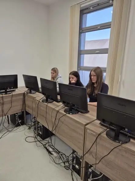 Uczniowie z Chodcza sprawdzili swoją wiedzę w olimpiadzie logistycznej