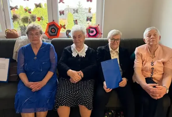 Dzienny Dom Pomocy w Nakonowie oficjalnie otwarty – seniorzy świętowali na scenie