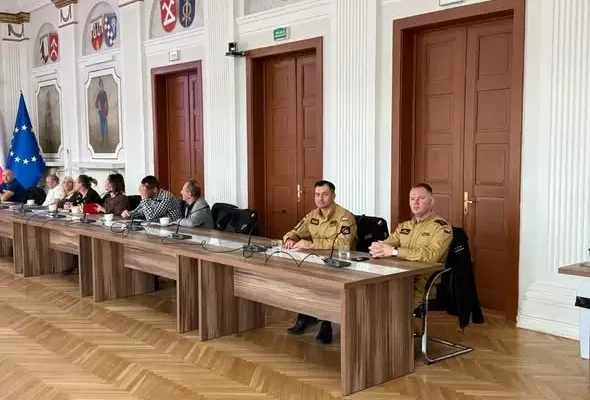 Włocławek: samorządowcy i strażacy o ochronie ludności i eLegitymacjach OSP