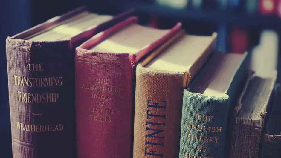 Nauczycielki z powiatu słupczego na promocji „Almanachu’25” w bibliotece