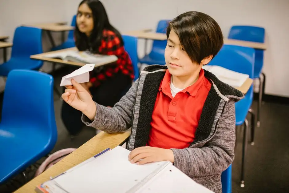 Uczniowie klas 4-8 stworzyli „Łańcuch życzliwości” – efekt na gazetce Samorządu Uczniowskiego